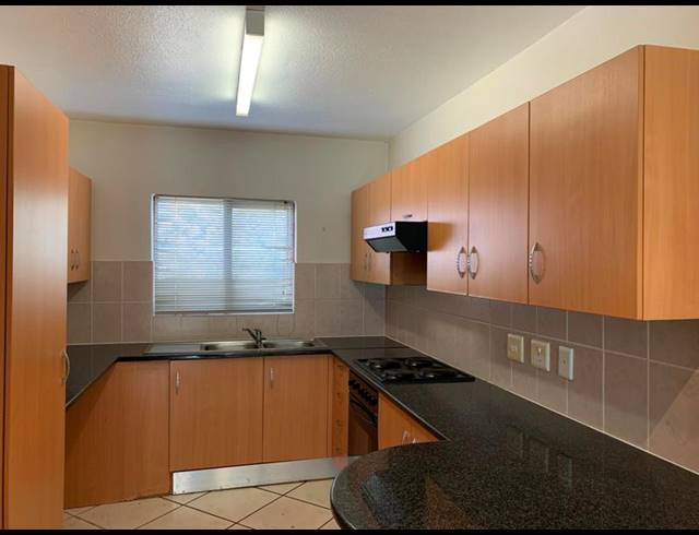 2 BEDROOM PROPERTY TO RENT IN FOURWAYS